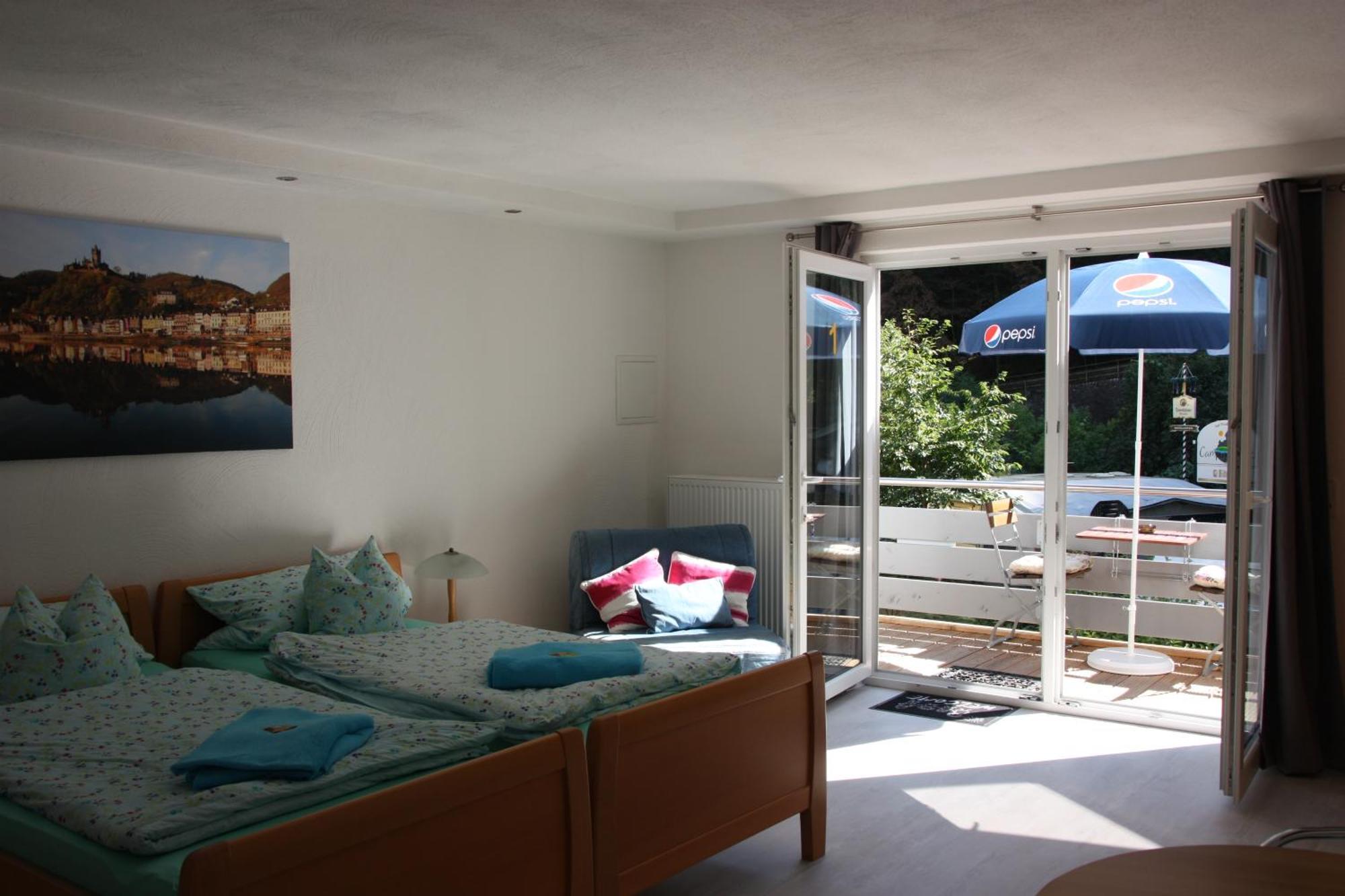 Pension Camping Schausten Cochem Kültér fotó